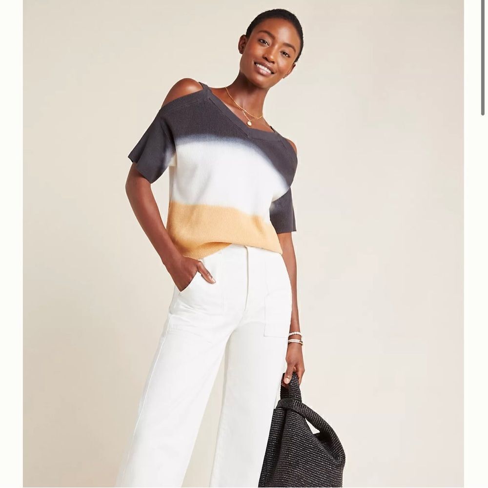 Anthropology Michael‎ Stars cold shoulder short sleeve sweater